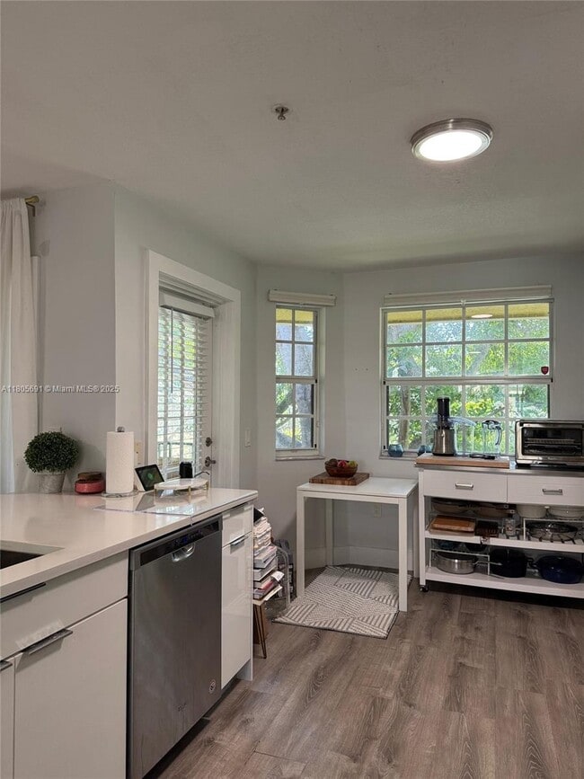 8900 NE 8th Ave in Miami, FL - Building Photo - Building Photo