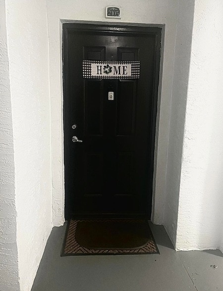 property at 5032 Lantana Rd