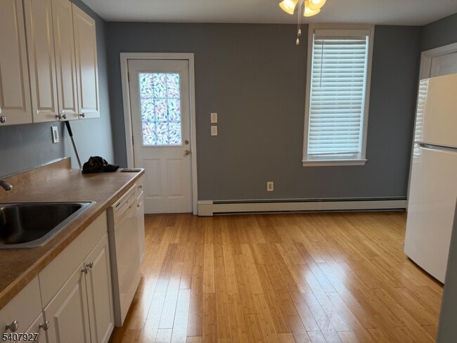 134 E Centre St in Nutley, NJ - Building Photo - Building Photo