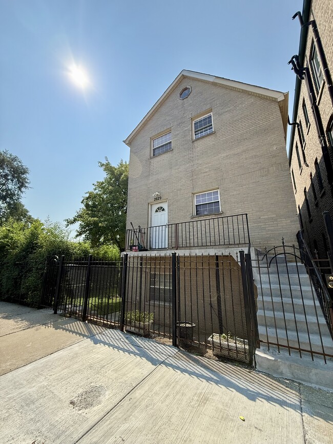property at 2629 W Luther St