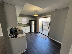 11600 E 24th St S in Independence, MO - Building Photo - Building Photo