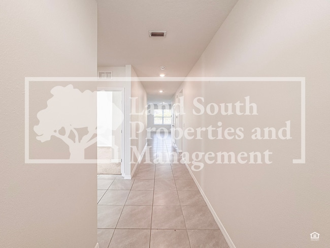 5781 Arlington River Dr. in Lakeland, FL - Building Photo - Building Photo