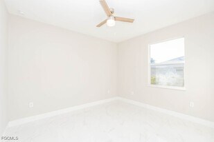 4419 22nd St SW in Lehigh Acres, FL - Building Photo