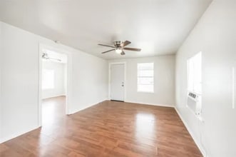 6608 Georgianna Dr in Pasadena, TX - Foto de edificio - Building Photo