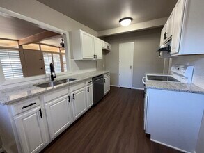 5332 E 26th Pl in Tulsa, OK - Building Photo - Building Photo