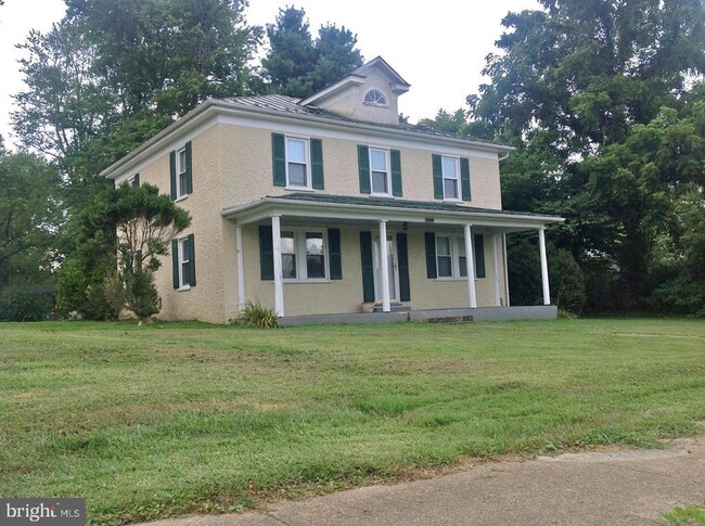 8503 W Main St in Marshall, VA - Building Photo - Building Photo