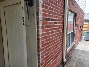 6289 Wilcrest Dr in Houston, TX - Building Photo - Building Photo