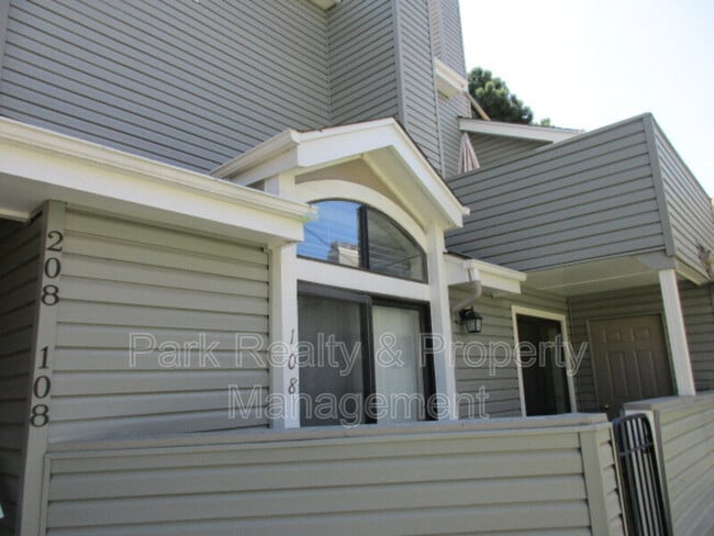 property at 921 S Zeno Way