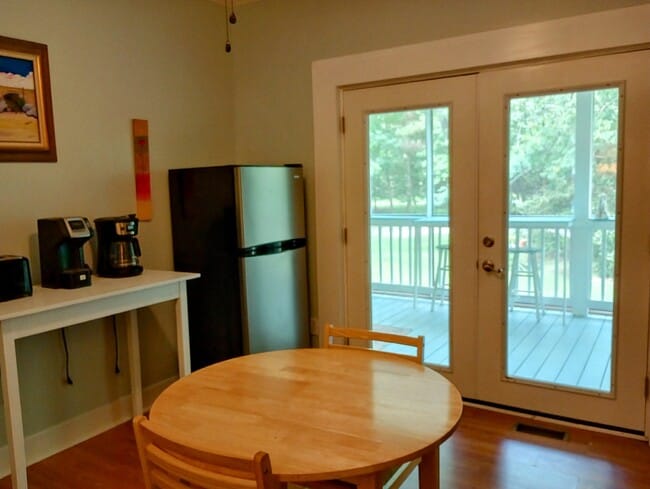 5718 Wildlife Rd, Unit Furn Efficiency Wadmalaw in Wadmalaw Island, SC - Building Photo - Building Photo