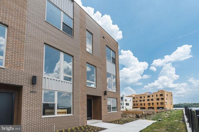 3029 Bridgeview walk in Philadelphia, PA - Building Photo - Building Photo