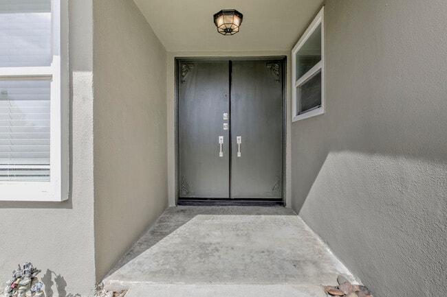 20625 Lemarsh St in Chatsworth, CA - Building Photo - Building Photo