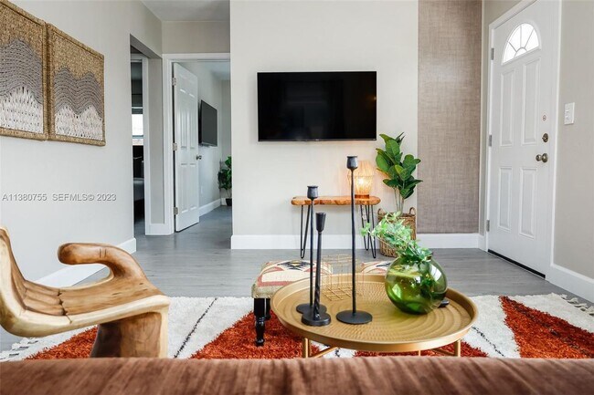 property at 2761 SW 33rd Ave