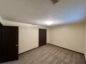 627 Ash St in Eudora, KS - Building Photo - Building Photo