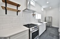 1437 N Franklin St photo'