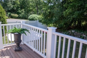 17 Atlantic Ave in Cohasset, MA - Building Photo - Building Photo