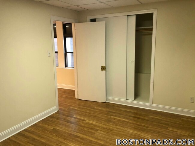 62 Boylston St, Unit L08 in Boston, MA - Building Photo - Building Photo