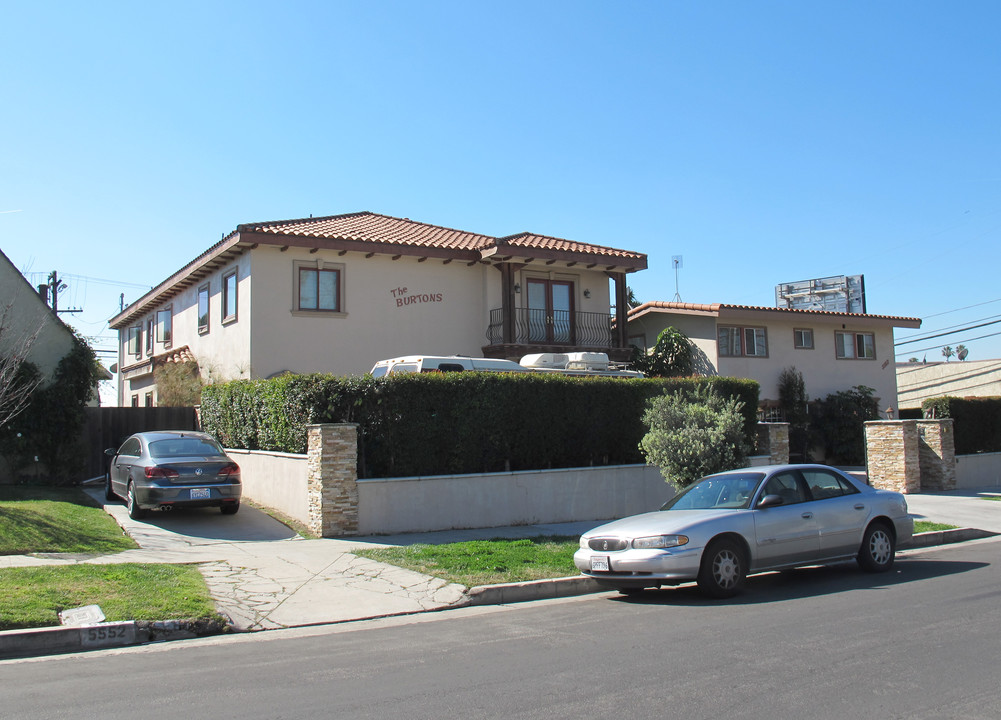 The Burtons Apartments in Los Angeles, CA - Building Photo