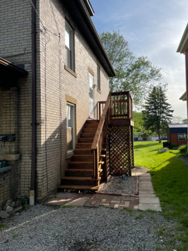 513 Homestead Ave, Unit B in Scottdale, PA - Building Photo - Building Photo