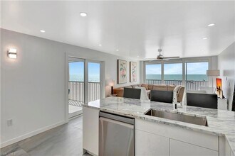 25850 Hickory Blvd, Unit 1050 in Bonita Springs, FL - Foto de edificio - Building Photo
