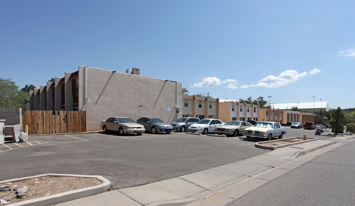 Sunshine Apartments in Albuquerque, NM - Foto de edificio