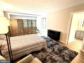 1440 N St NW in Washington, DC - Building Photo - Building Photo
