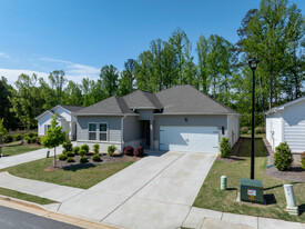 Beacon Lake Lanier in Flowery Branch, GA - Building Photo
