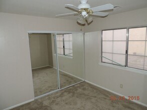 833 Dusk Dr in Las Vegas, NV - Building Photo - Building Photo