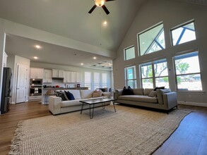 509 Lambert Cv in Leander, TX - Building Photo - Building Photo