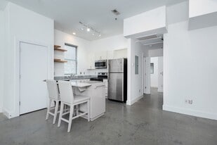 1225 4th Ave S, Unit 109