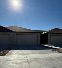 6969 Claystone Dr in Lincoln, NE - Building Photo - Building Photo