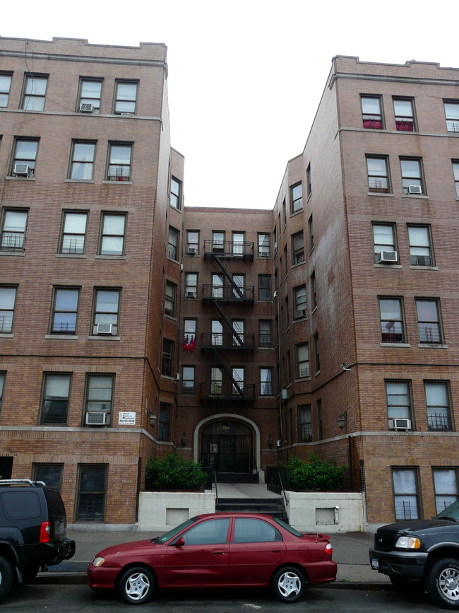 2894 Grand Concourse in Bronx, NY - Building Photo - Building Photo