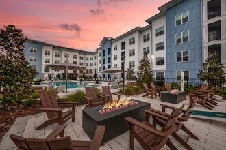 Arcadia 331 in Freeport, FL - Foto de edificio - Building Photo