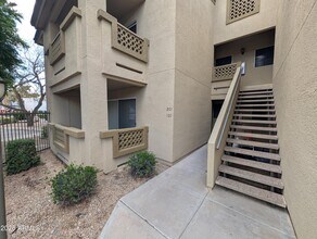 1880 E Morten Ave in Phoenix, AZ - Foto de edificio - Building Photo