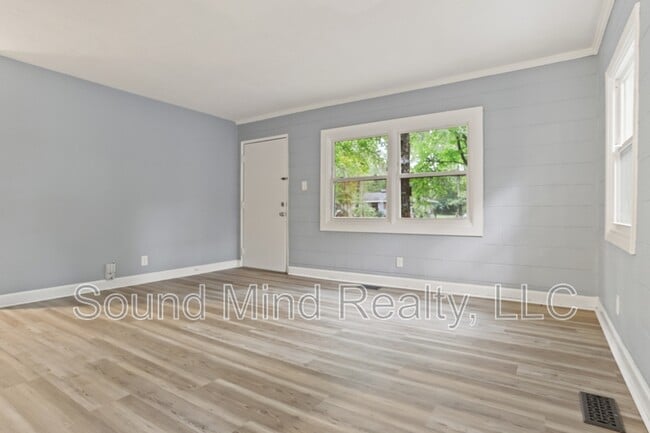 716 Woodland Rd in Raleigh, NC - Building Photo - Building Photo
