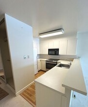 100 South St in Sausalito, CA - Building Photo - Building Photo