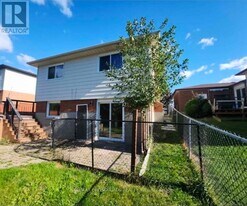 304 Orsi Ave in Bradford West Gwillimbury, ON - Building Photo