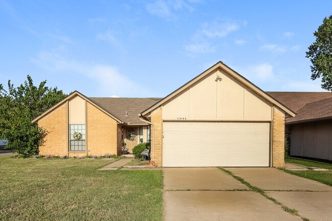 property at 11040 N Eagle Ln