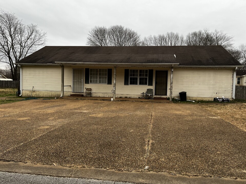 504 Johnson St in Bolivar, TN - Building Photo