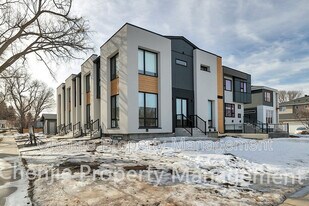 9651-9686 86 St NW in Edmonton, AB - Building Photo
