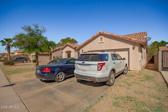 8572 W Palo Verde Ave in Peoria, AZ - Building Photo - Building Photo