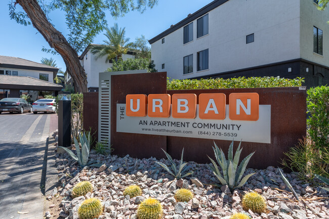 The Urban in Phoenix, AZ - Foto de edificio - Building Photo