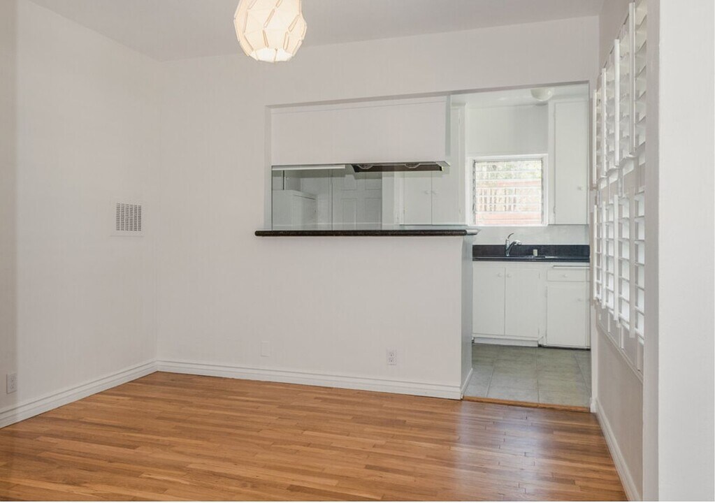 2605 28th St in Santa Monica, CA - Building Photo