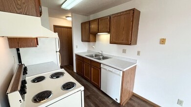 Citi Park Apartments in Fargo, ND - Building Photo - Interior Photo