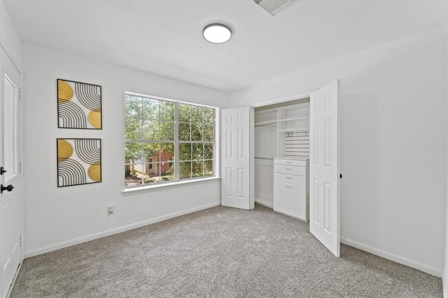 6310 Mountain Pines Ln