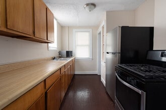 36 E Kalama Ave in Madison Heights, MI - Building Photo - Building Photo
