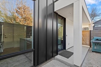 1709 Willow St in Austin, TX - Building Photo - Building Photo