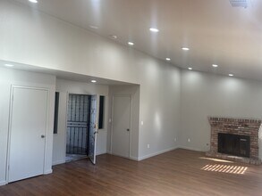 1728 Colin Ln in Modesto, CA - Building Photo - Building Photo