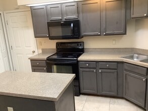 240 Honeysuckle Way in Saint Johns, FL - Foto de edificio - Building Photo