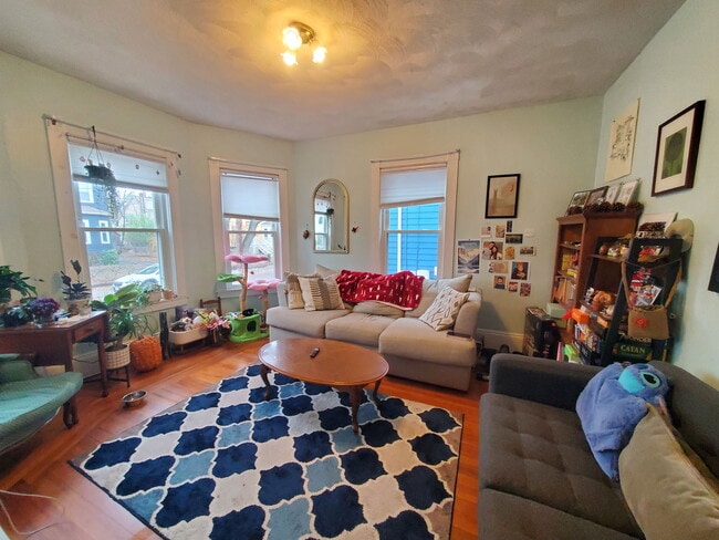 72 Marshall St in Medford, MA - Building Photo - Building Photo