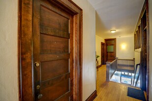 1253 Williamson St, Unit 3 in Madison, WI - Building Photo